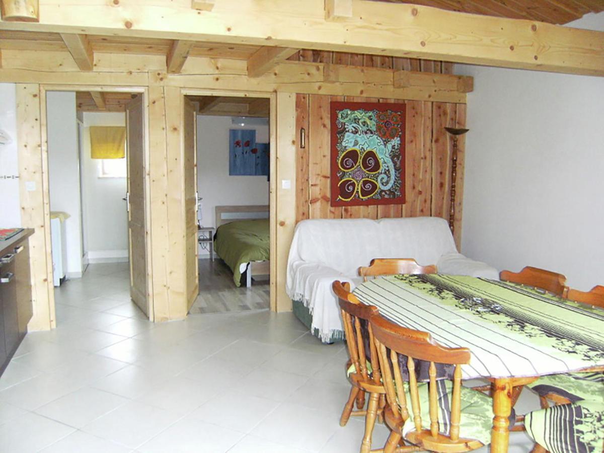 Cosy Holiday Home With Garden In Walscheid Extérieur photo