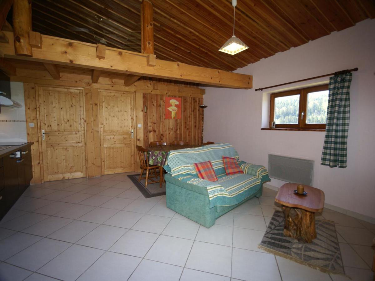 Cosy Holiday Home With Garden In Walscheid Extérieur photo